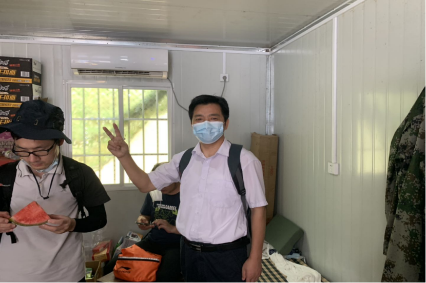 (图为bevictor伟德院长曹胜亮)